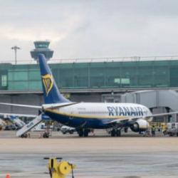 Biri pasaportunu yedi biri klozete atmaya &ccedil;alıştı!