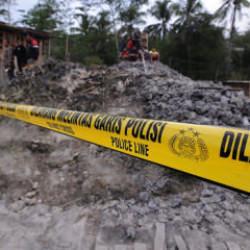  Endonezya'da feci olay... Yatılı okul çöktü! En az 3 ölü! 