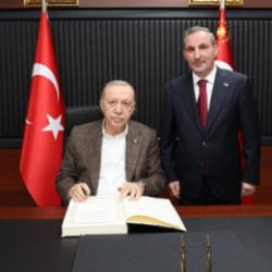 Erdoğan'dan Sultanbeyli Belediye Başkanı Tombaş'a ziyaret