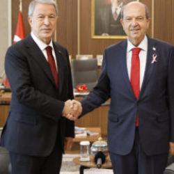 Hulusi Akar'dan Cumhurbaşkanı Tatar'a ziyaret