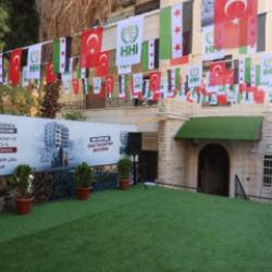 İHH Şam Ofisi a&ccedil;ıldı! Savaş bitti ama asıl m&uuml;cadele şimdi başlıyor