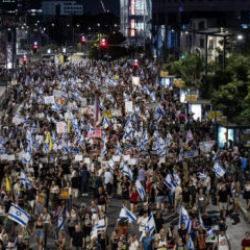 İsrail Hayfa'da Netanyahu karşıtı gösteri: Esirleri geri getirin!