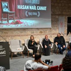 İstanbul Çocuk Kitapları Fuarı'nda "Vefa Ödülü" Hasan Nail Canat adına verildi