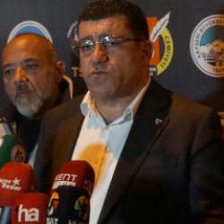 'İstifa' tezahüratlarına başkan yanıt verdi: 'Ben de üzülüyorum'