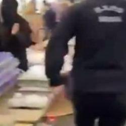 Pazarda aksiyon dolu anlar1 Peçeli hırsızlar yakalanınca bakın ne yaptı! 