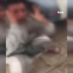 Sosyal medyayı ayağa kaldıran görüntü: Kız kardeşine işkence edip üzerine kaynar su döktü