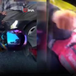 Trafikte korkunç kavga! Kız arkadaşını darp eden kişileri takip edip acımadan saldırdı