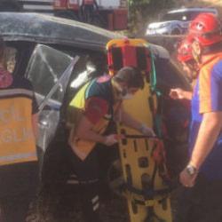 Tunceli&rsquo;de iki ara&ccedil; &ccedil;arpıştı: 5 yaralı