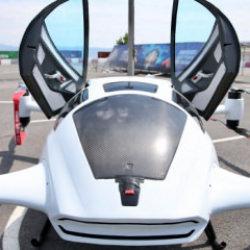 Yerli uçan arabanın fiyatı AÇIKLANDI! Almak isteyenler için özellikleri...