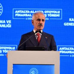 Bakan Uraloğlu duyurdu! Trafik çilesi sona eriyor! 4 saatlik yok 36 dakikaya inecek