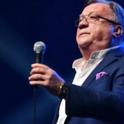 Balkanlar'ın efsane sanatçısı hayatını kaybetti
