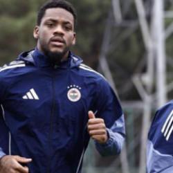 Fenerbahçe'de Jhon Duran haftalar sonra geri döndü