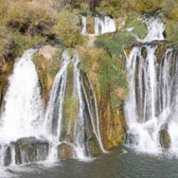 Her mevsim ayrı g&uuml;zel: Şelaleye akın ettiler