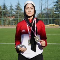 Isparta'dan çıkan Ayşenur'un hayali altın madalya