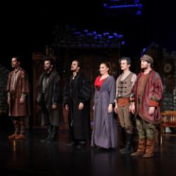 "Gazele-Uzun Gece" Gaziantep Şehir Tiyatrosu'nda sahnelendi 