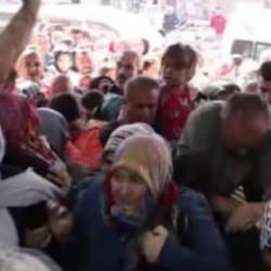 'Ne alırsan 50 lira' kampanyası izdihama dönüştü
