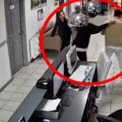 Nefes borusuna simit ka&ccedil;tı! Tıp merkezi &ccedil;alışanı Heimlich manevrasıyla kurtarıldı