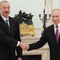 Putin ve Aliyev Duşanbe'de bir araya geldi