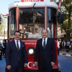 Şanlıurfa'da tarihi adım: Nostaljik tramvay hizmete girdi