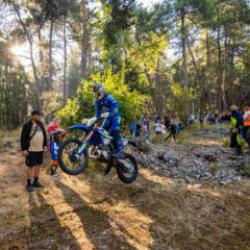 Sea To Sky Enduro Motosiklet Yarışı’nın Orman Etabı’nda lider Manuel Lettenbichler