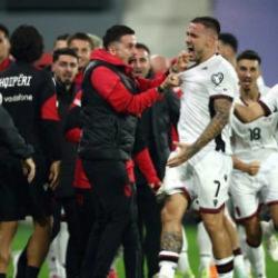 Süper Lig'in eski yıldızından Sırpları çıldırtan gol sevinci!