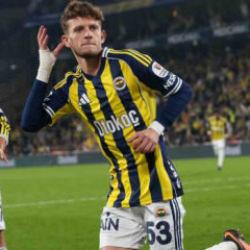 Taraftar üzerini çizdi! Fenerbahçe yönetimi bonservis hesapları yapmaya başladı