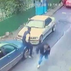 &Uuml;mraniye'de rastgele ateş a&ccedil;tılar, bir kişi araca bindirerek ka&ccedil;ırdılar