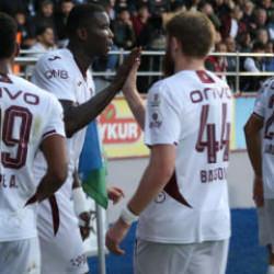 Fırtına zirveye esiyor! Trabzonspor fişi ilk yarıda çekti