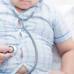 Çocuklarda obezite alarmı: Ekran süresi ve fast food tehlikesi