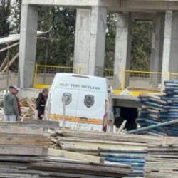 Edirne'de feci kaza: 8'inci kattan düşen işçi ağır yaralandı