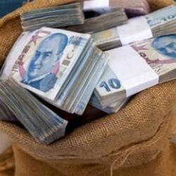 Emekliler dikkat! Bankalar yarışa girdi: Promosyonda yüzde 50'lik artış yaşandı!