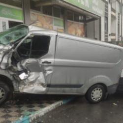 Freni boşalan tanker ortalığı savaş alanına çevirdi!