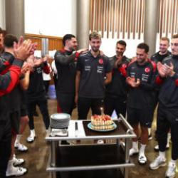 Milli Takım kampında doğum günü sürprizi!