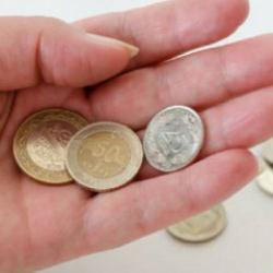 Hatalı 1 lirası olan paraya para demeyecek! Yeni fiyatı herkesi şaşırttı