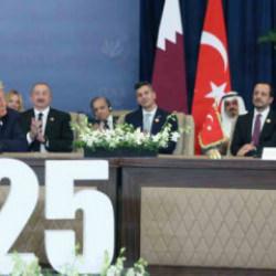 Birbirlerine düştüler: Erdoğan ve Trump'ın arkasında dekor olduk!