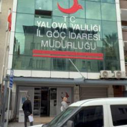 İl G&ouml;&ccedil; İdaresi M&uuml;d&uuml;rl&uuml;ğ&uuml;'ne yolsuzluk operasyonu: 8 g&ouml;zaltı