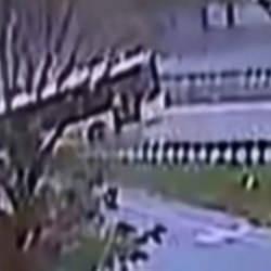 İstanbul’da yağmur kazası: İETT otobüsü kayarak yoldan çıktı