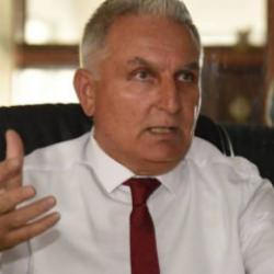 KKTC'de Hüseyin Gürlek, cumhurbaşkanı seçiminde adaylıktan çekildi