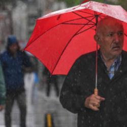 Meteoroloji 4 g&uuml;nl&uuml;k raporu yayınladı: &Ouml;zellikle İstanbullulara uyarı!