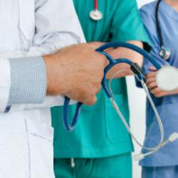 Sağlıkta tek tip dönemi: Çalışanların kıyafeti değişiyor, bakanlık renkleri belirledi