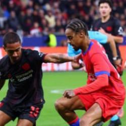 9 gol 2 kırmızı kart! Devler Ligi'nde nefes kesen maç: Almanlar neye uğradığını şaşırdı
