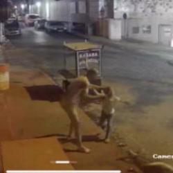 Karısını öldürüp, 8 yaşındaki kızını defalarca bıçaklamıştı! Cezası belli oldu