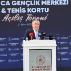 Bakan Bak: Gençler için yatırımlarımıza devam edeceğiz