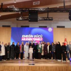 Başkan Altay “aile yılı” kapsamında ilçelerden gelen kadınlarla buluştu