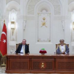 Başkan Erdoğan'dan kritik temas! Maskat'ta diplomasi rüzgarı! 16 imza atıldı! 