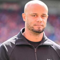 Bayern Münih'te teknik direktör Vincent Kompany'nin sözleşmesi uzatıldı