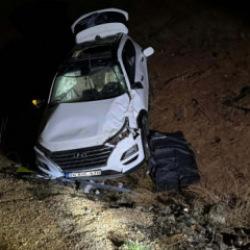 Ehliyetsiz sürücünün kontrolünden çıkan otomobil takla attı: 1 ölü, 4 yaralı