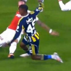 Haftaya damga vuran pozisyonun VAR kayıtları açıklandı