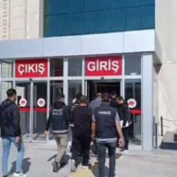 Kırmızı b&uuml;ltenle aranan şahıs Niğde&rsquo;de yakalandı