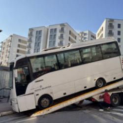 Kocaeli'de korkutan kaza: 3'ü polis 7 kişi yaralandı!